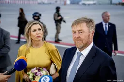 Koning benadrukt belang staatsbezoek, ondanks politieke crisis