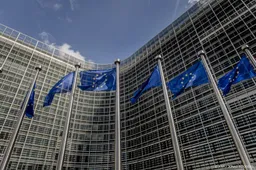 Advocaat EU-hof ziet Hongaarse wet in strijd met Europese rechten