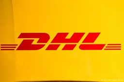 Meerdere mensen onwel na vondst verdacht pakket Duits DHL-centrum