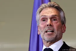 Schoof hoopt dat iedereen aan de grens zich aan de wet houdt