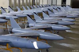 Israël: Iran stuurt na grote aanval 100 drones op Israël af
