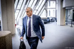 PVV'er Markuszower stapt ontevreden uit bestuur Tweede Kamer