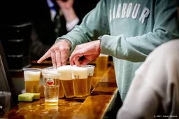 Bijna helft volwassenen dronk vorig jaar weinig of geen alcohol 
