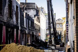 Resten middeleeuwse muren Arnhem worden gesloopt na brand