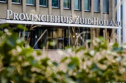 Brandweer: brand provinciehuis Zuid-Holland lijkt onder controle