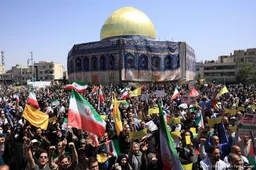 Grote betogingen tegen Israël in Teheran en andere plaatsen