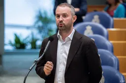 Internationale tegenstanders van NAVO-top pleiten voor diplomatie