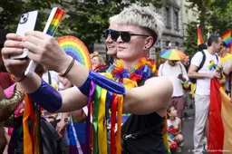 Orbán waarschuwt voor juridische gevolgen voor pride-deelnemers