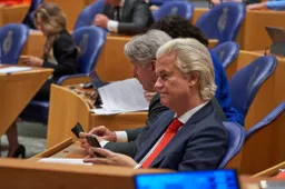 Wilders waarschuwt: 'VVD wil met GroenLinks!'