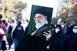 Telegraaf hint op ‘regime change’ in Iran: gevaarlijke illusie