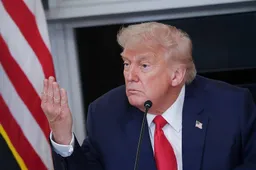 Trump kondigt persconferentie aan over piloten en 'fake news': “CNN heeft keihard gelogen”