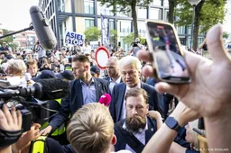 Wilders en Baudet bij protest tegen asielzoekers in Helmond