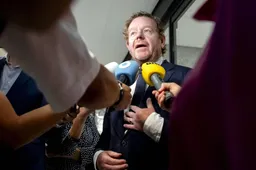 NSC en SGP steunen asielwet na geruststellende brief Van Weel