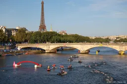 Zwemmen in Seine mag opnieuw na verbod van meer dan een eeuw 