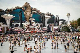 Hoofdpodium Tomorrowland volledig afgebrand