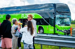 A4 richting Amsterdam weer vrijgegeven na ongeval met bussen