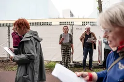 Namen Gaza-slachtoffers voorgelezen bij ambassade Israël