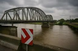 NAVO-geld voor infrastructuur? Eerst onze eigen bruggen redden!