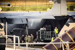 Militair vliegtuig vertrokken voor voedseldroppings boven Gaza