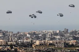 Defensie zwijgt over toedracht incident bij voedseldroppings Gaza