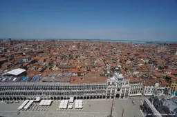 Massale zoekactie voor kust Italië naar 6-jarig jongetje