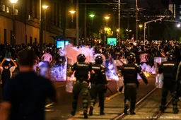 Weer ongeregeldheden bij protesten in Servië