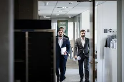 Partijbestuur DENK legt per direct functie neer