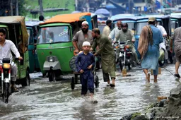 Dodental moessonregens Pakistan blijft oplopen