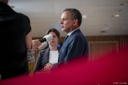 Veldkamp: straf Poetin als hij niet meewerkt aan top met Zelensky