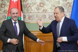 Lavrov: veiligheidsgaranties Oekraïne kunnen niet buiten ons om