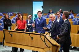 VVD'er Eric van der Burg 'stomverbaasd' na opstappen minister