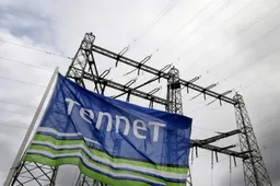 Stroomstoring Leeuwarden voorbij, wel risico op omvallen mast
