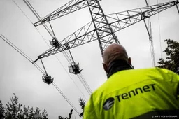 Gebied rond beschadigde hoogspanningsmast Franeker nog afgesloten