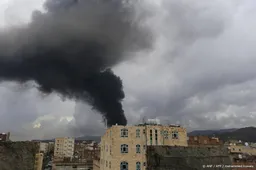 Israël bombardeert hoofdstad van Jemen