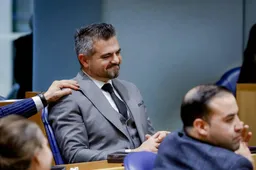 Nieuw DENK-bestuur krijgt ruime steun van ledenvergadering