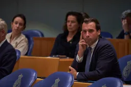 Motie-Baudet aangenomen: overlastgevende Syriërs direct uitzetten