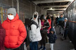 New York sluit berucht migrantenhotel na jaren van overlast en hoge kosten: "Halleluja!"