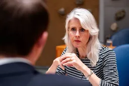 Mona Keijzer verdedigt draai: saboteert PVV-amendement en praat statushouders weer voorrang toe