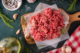 Bijna €7 voor een halve kilo gehakt: Nederlanders uitgeknepen, maar ze kunnen niet zonder