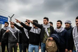 Bovenkarspel in opstand: inwoners verzetten zich tegen komst asielzoekerscentrum