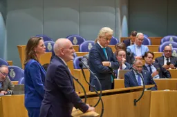Timmermans roept “Stop femicide!” maar stemt tegen aanpak eerwraak - hypocrisie ten top