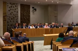 Peiling Maurice de Hond: PVV blijft de grootste, VVD krabbelt iets op - SP zakt hard