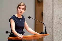 Eindelijk: FVD-leider Lidewij de Vos vanavond bij Nieuws van de Dag