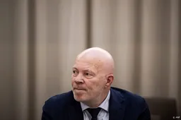 Rotterdam: bouwstop fabriek Shell 'buitengewoon teleurstellend'