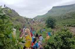 Honderd lichamen geborgen na aardverschuiving Darfur