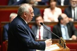 Frans parlement bijeen voor vertrouwensstemming tegen premier