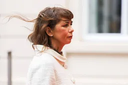 Verenigde Vergadering geopend in de Schouwburg