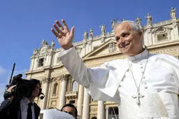 Paus wil door op weg Franciscus, maar zonder verdere hervormingen
