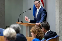 Eerdmans verwijt Van der Plas 'Haagse spelletjes' om pensioenen