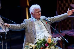 Vrienden en familie nemen afscheid van Gerard Cox